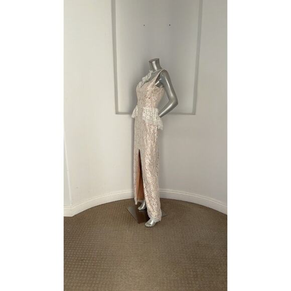 Unbraded  Sleeveless Peplum Maxi Lace  White Dress  Made In Italy Size S - Picture 2 of 12